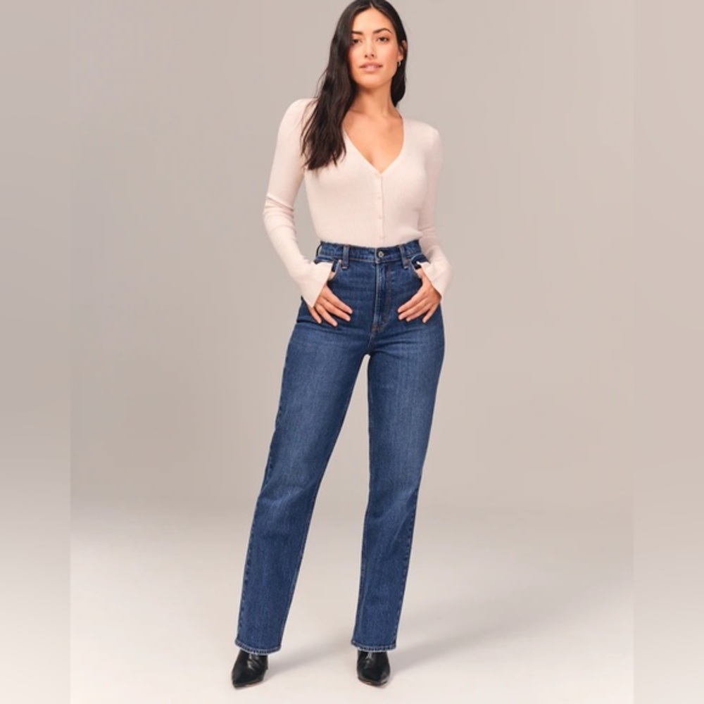 ABERCROMBIE‎ & FITCH CURVE LOVE 90’S STRAIGHT ULTRA HIGH RISE JEANS Size 28S